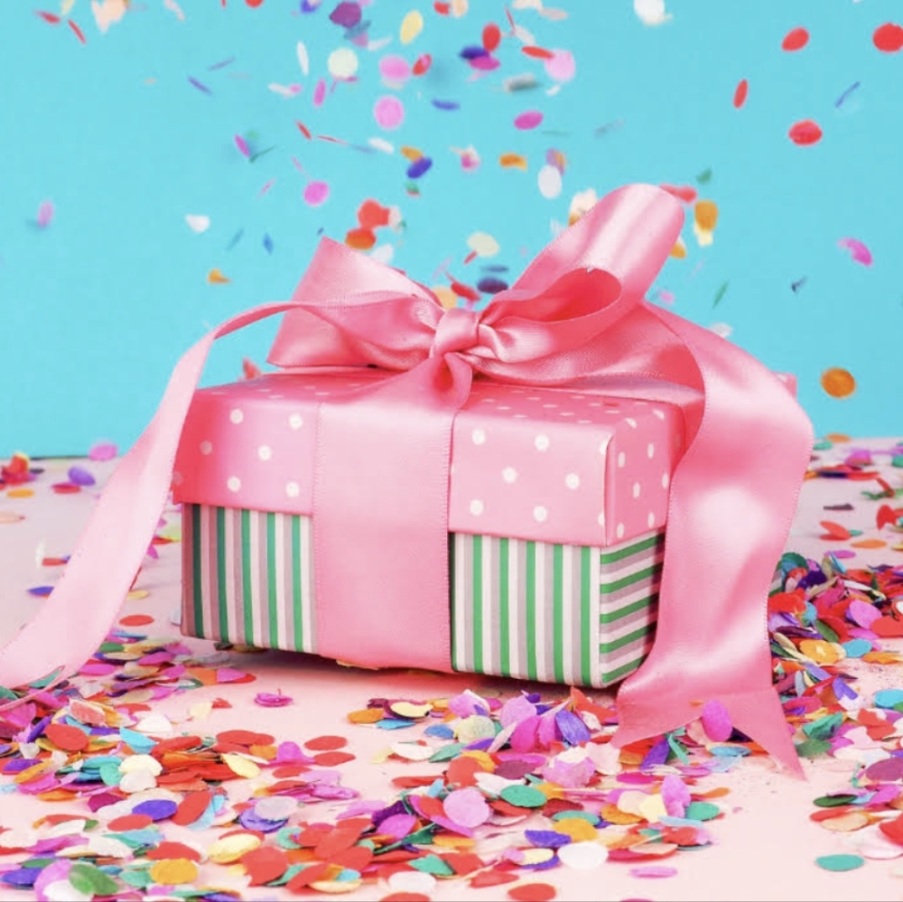 💗MYSTERY BOX 3 pc women's small/extra small, 7.5-8 shoes💗